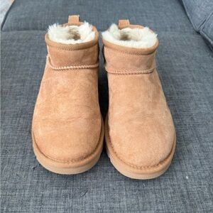 Ugg Mini Boot